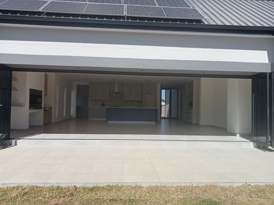 To Let 3 Bedroom Property for Rent in Le Grand Golf Estate Western Cape